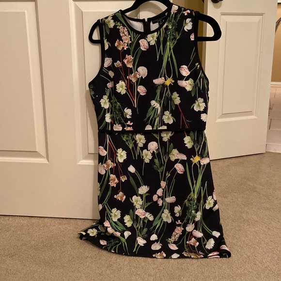 NWT Limited Edition: Victoria Beckham for Target - Picture 5 of 6